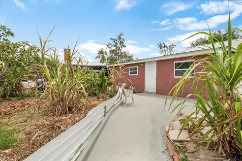 216 Micco Avenue Sebring FL 33870