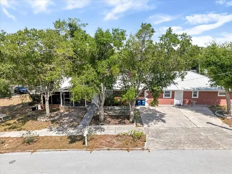 216 Micco Avenue Sebring FL 33870