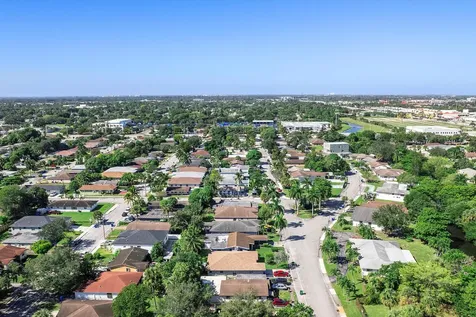 2860 Nw 8th Place Fort Lauderdale FL 33311