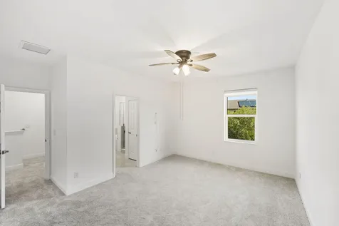 956 Ne Trailside Run Port Saint Lucie FL 34983