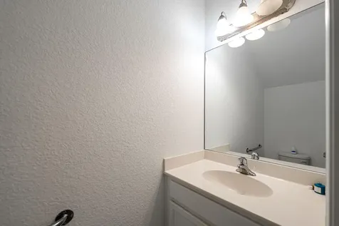 956 Ne Trailside Run Port Saint Lucie FL 34983
