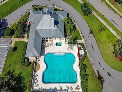 956 Ne Trailside Run Port Saint Lucie FL 34983