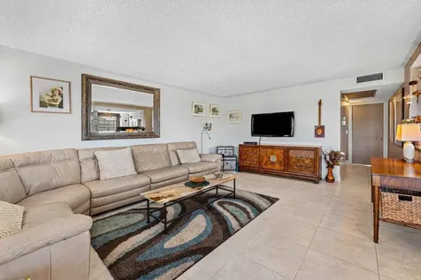 373 Wellington West Palm Beach FL 33417