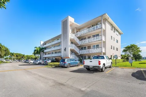 373 Wellington West Palm Beach FL 33417