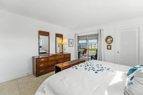 373 Wellington West Palm Beach FL 33417