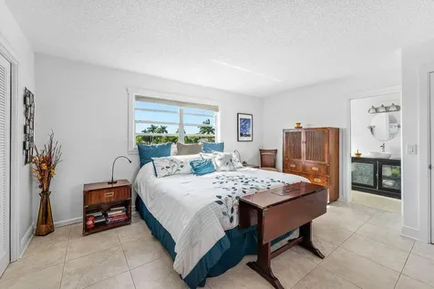 373 Wellington West Palm Beach FL 33417