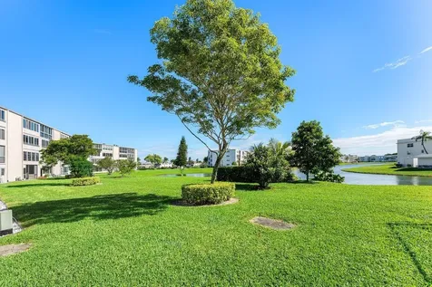 373 Wellington West Palm Beach FL 33417