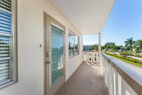 373 Wellington West Palm Beach FL 33417