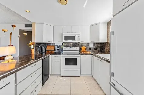 373 Wellington West Palm Beach FL 33417
