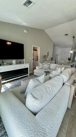 1801 Sw Dalmatian Avenue Port Saint Lucie FL 34953