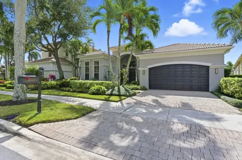 352 Vizcaya Drive Palm Beach Gardens FL 33418