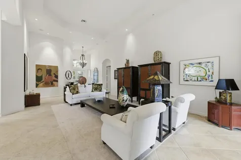 352 Vizcaya Drive Palm Beach Gardens FL 33418