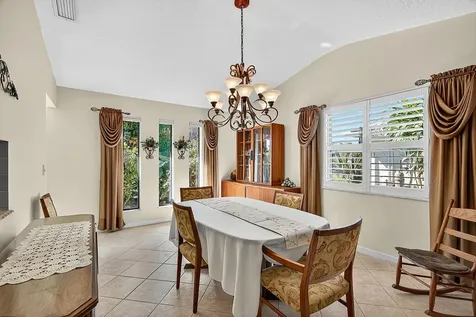 482 Arbor Street Sebastian FL 32958