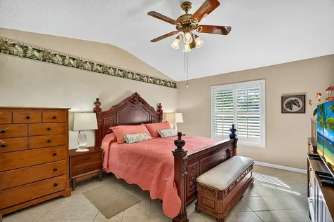 482 Arbor Street Sebastian FL 32958