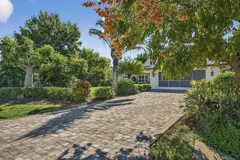 482 Arbor Street Sebastian FL 32958