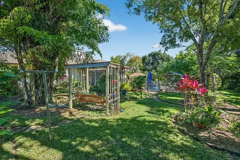 482 Arbor Street Sebastian FL 32958