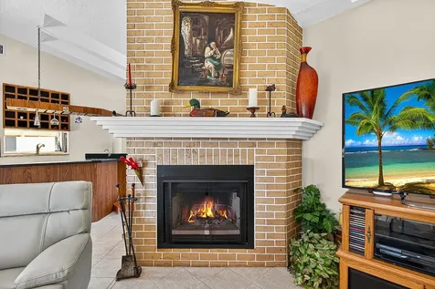 482 Arbor Street Sebastian FL 32958