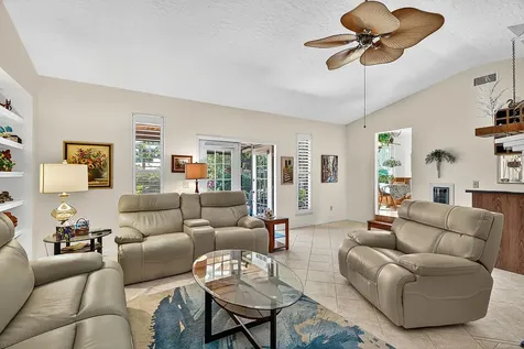 482 Arbor Street Sebastian FL 32958