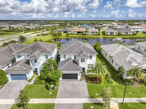 12462 Nautilus Circle Palm Beach Gardens FL 33412