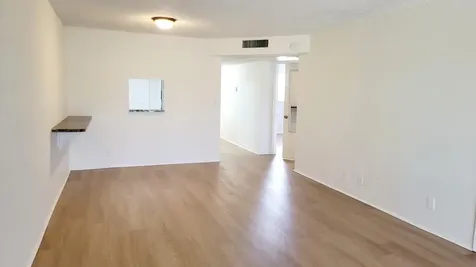 7911 N Colony Circle Tamarac FL 33321