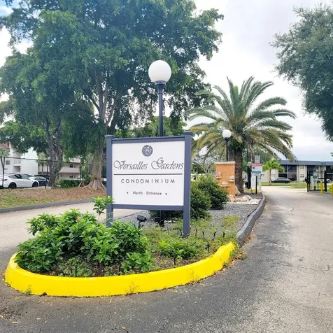 7911 N Colony Circle Tamarac FL 33321