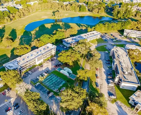 7911 N Colony Circle Tamarac FL 33321