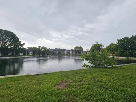 7911 N Colony Circle Tamarac FL 33321