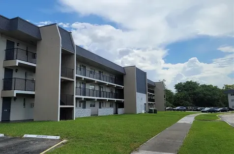 7911 N Colony Circle Tamarac FL 33321