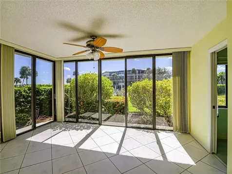 1821 Mooringline Drive Vero Beach FL 32963