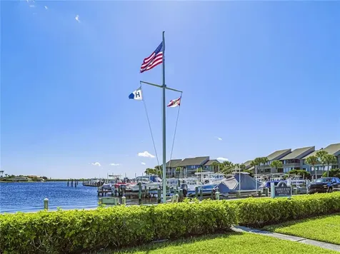 1821 Mooringline Drive Vero Beach FL 32963