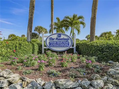 1821 Mooringline Drive Vero Beach FL 32963