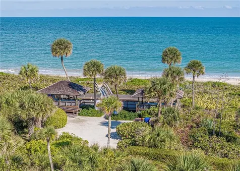 1821 Mooringline Drive Vero Beach FL 32963
