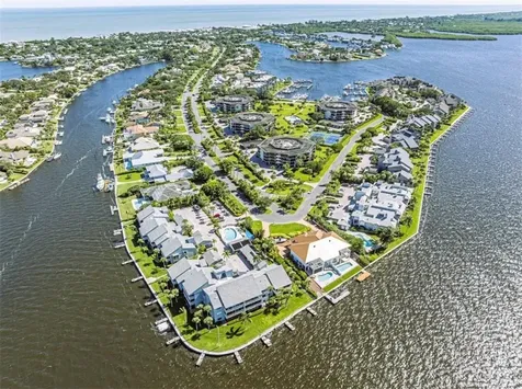 1821 Mooringline Drive Vero Beach FL 32963