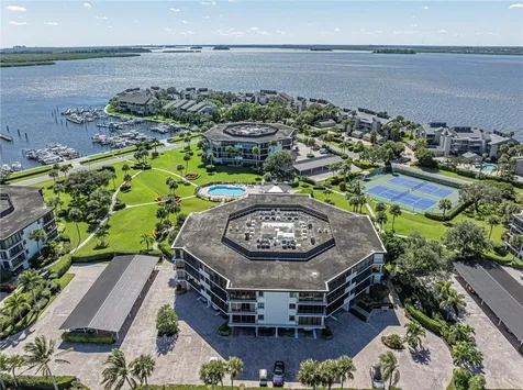 1821 Mooringline Drive Vero Beach FL 32963