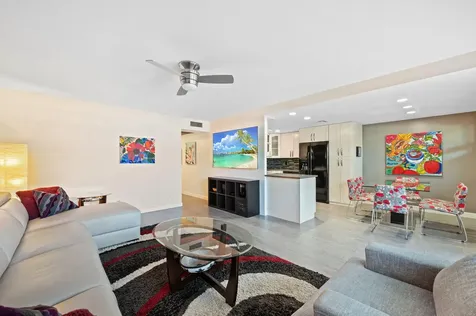 1009 Ventnor G Deerfield Beach FL 33442