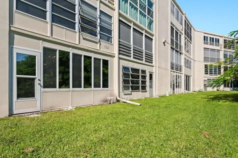 1009 Ventnor G Deerfield Beach FL 33442