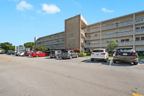 1009 Ventnor G Deerfield Beach FL 33442