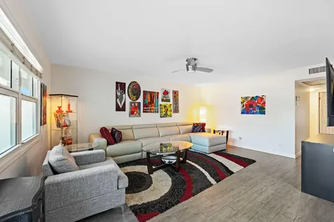 1009 Ventnor G Deerfield Beach FL 33442