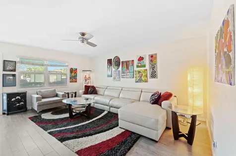 1009 Ventnor G Deerfield Beach FL 33442