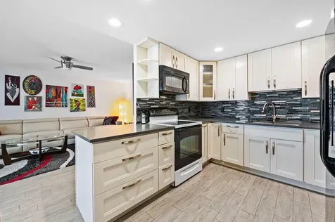 1009 Ventnor G Deerfield Beach FL 33442