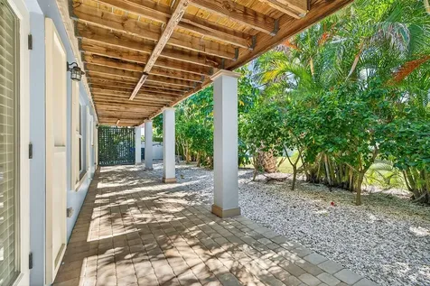 924 Coquina Lane Vero Beach FL 32963