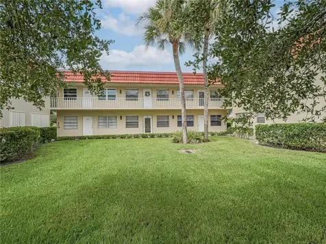 75 Royal Oak Court Vero Beach FL 32962