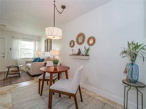 75 Royal Oak Court Vero Beach FL 32962