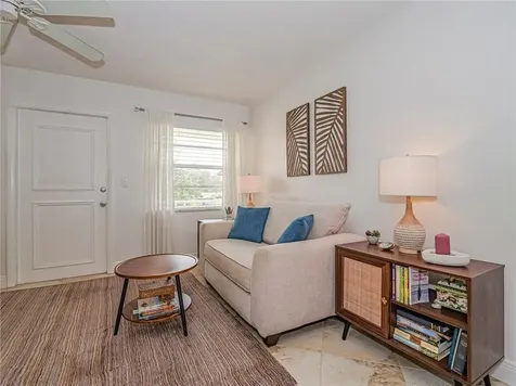 75 Royal Oak Court Vero Beach FL 32962