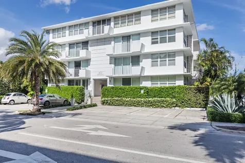 401 Peruvian Avenue Palm Beach FL 33480
