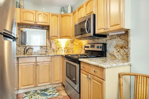 401 Peruvian Avenue Palm Beach FL 33480