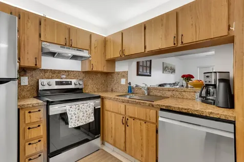 2423 Nw 89th Drive Coral Springs FL 33065