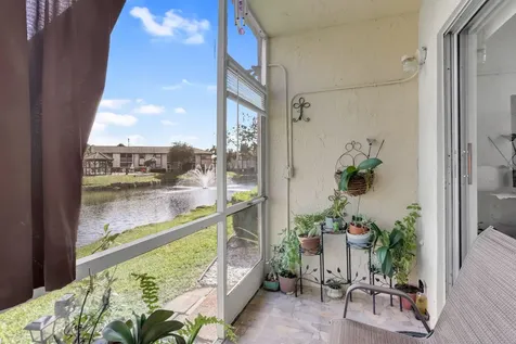 2423 Nw 89th Drive Coral Springs FL 33065