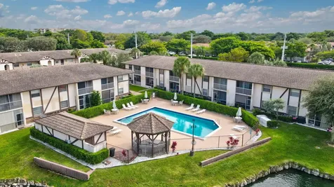 2423 Nw 89th Drive Coral Springs FL 33065