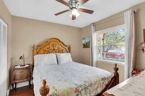2423 Nw 89th Drive Coral Springs FL 33065